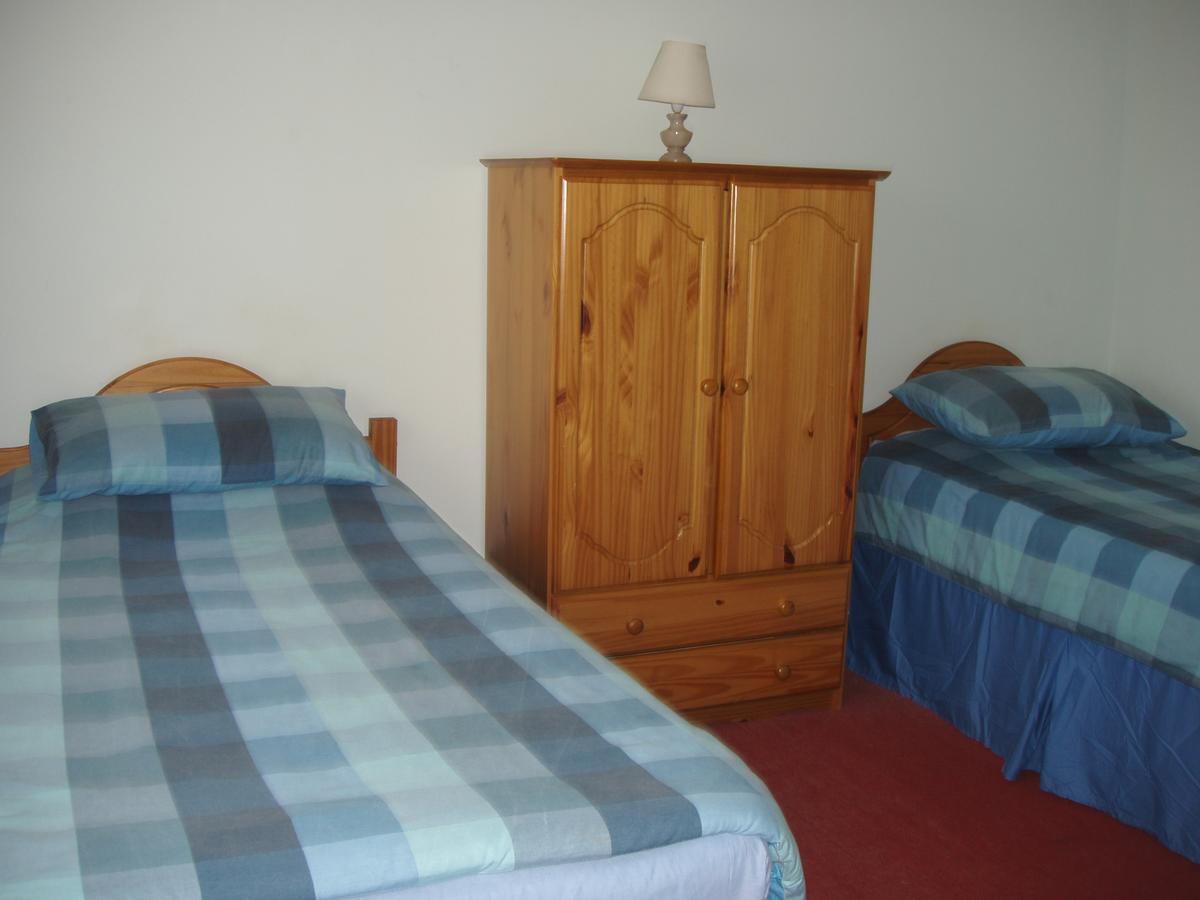 Hotel The Windsor Haverfordwest Esterno foto